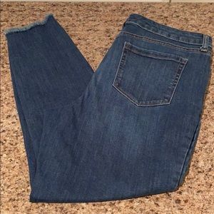 Style & co denim ankle jeans size 12/ frayed ankle